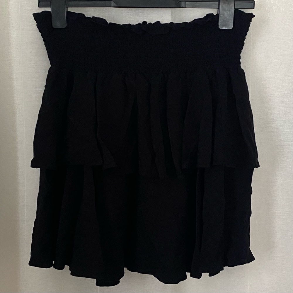 Suzy Shier Black Tiered Skirt Sz L